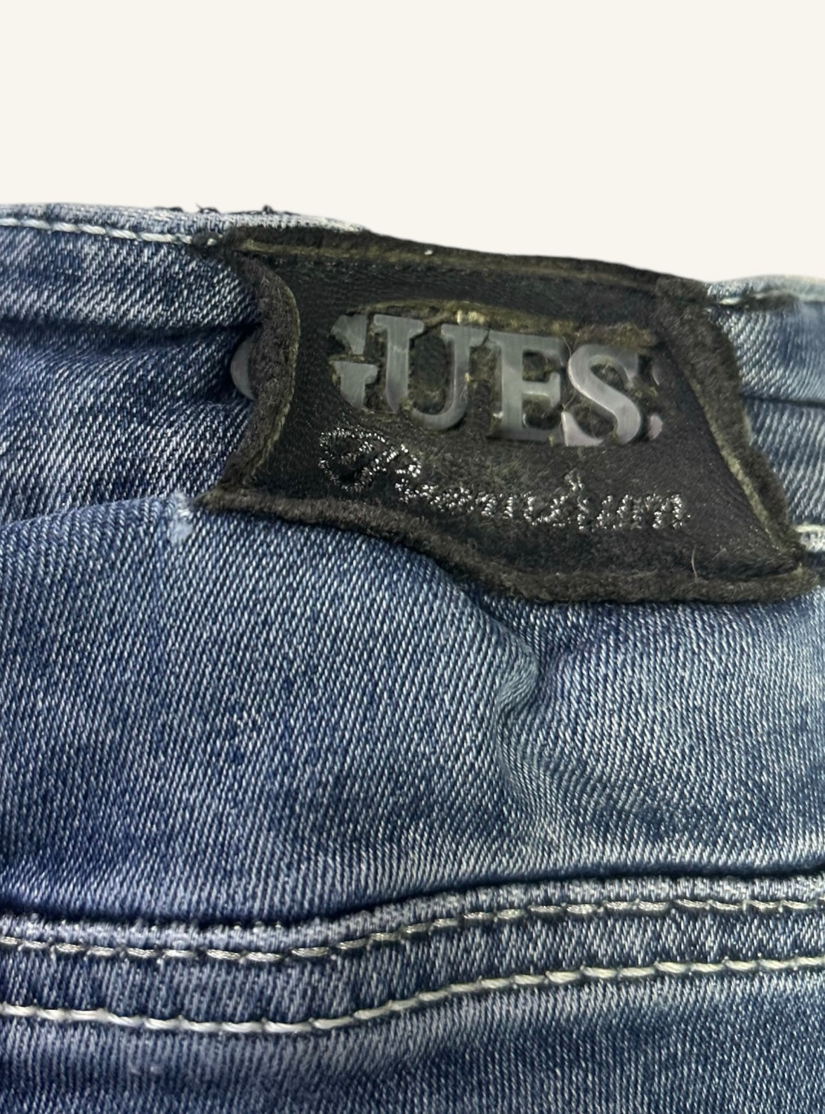 JEAN TAILLE BASSE - GUESS