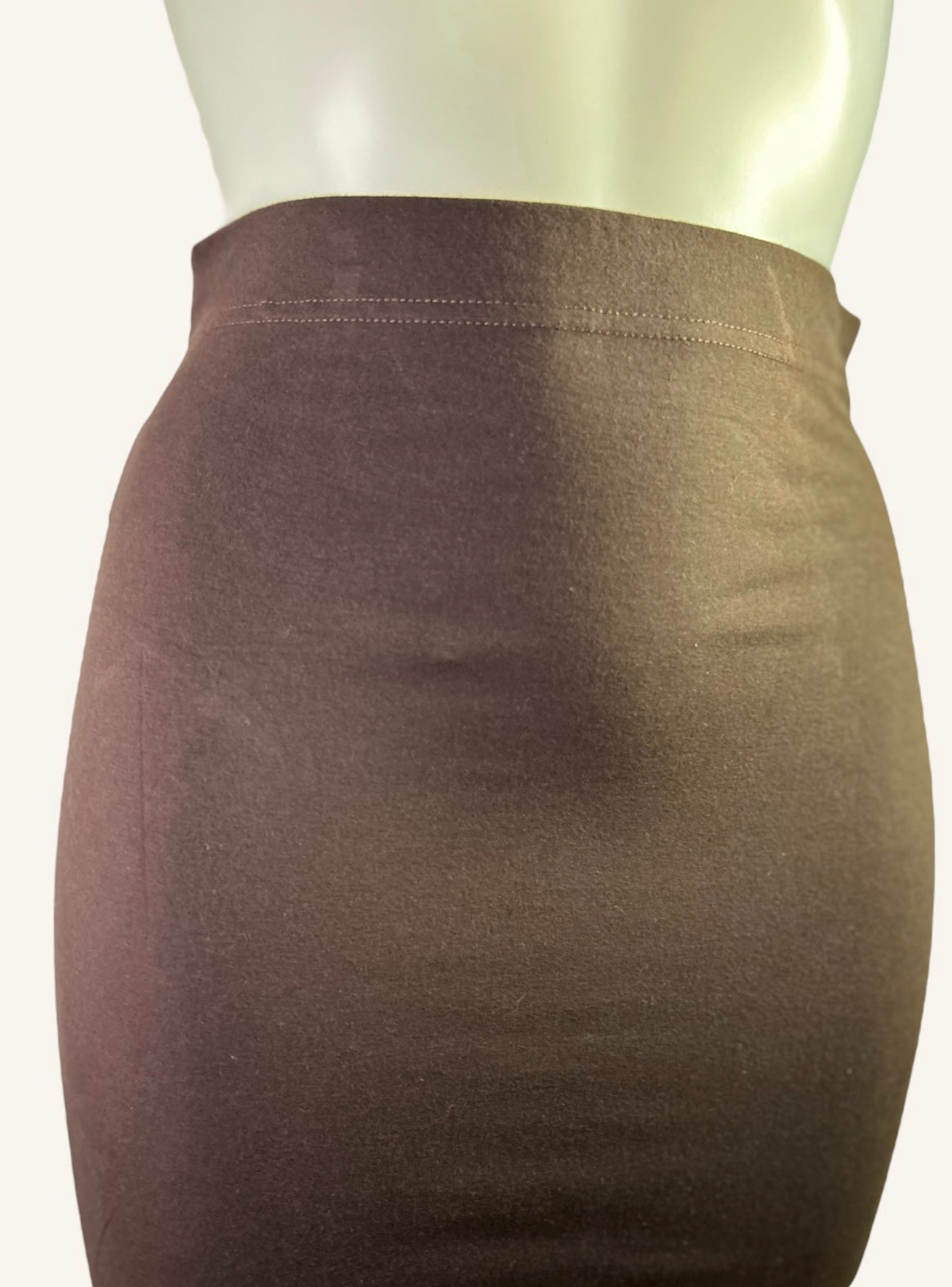 JUPE COURTE MOULANTE - ONYX