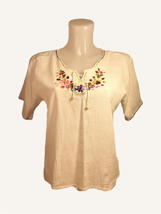 T-SHIRT MANCHE COURTE AVEC BRODERIE