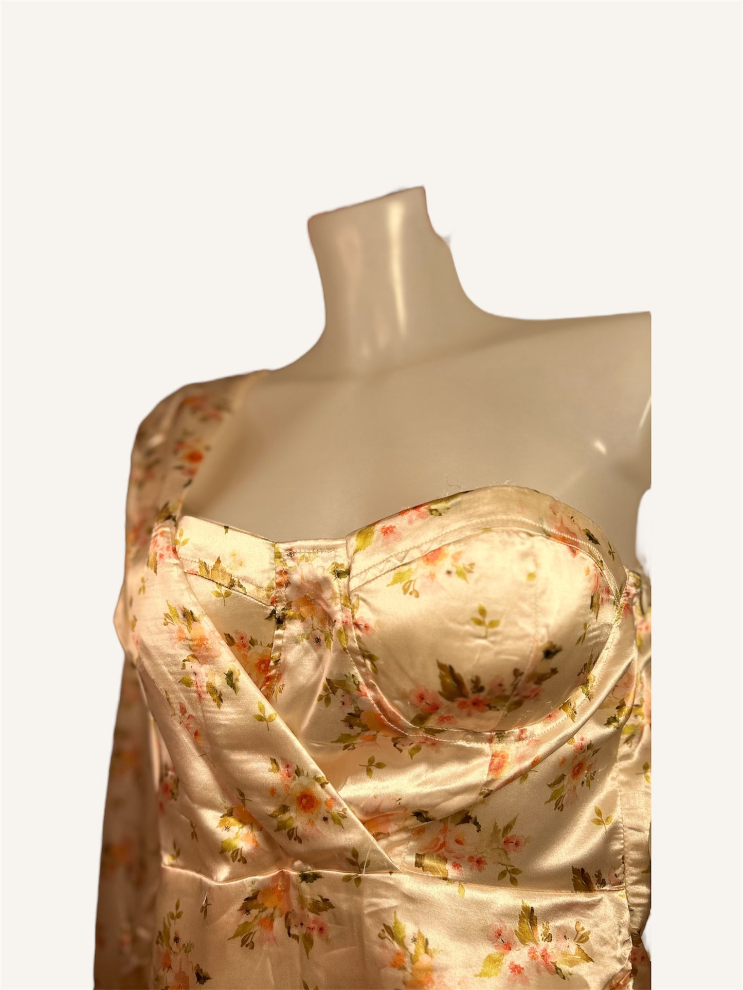ROBE EFFET SATINÉ - PRETTY LITTLE THING