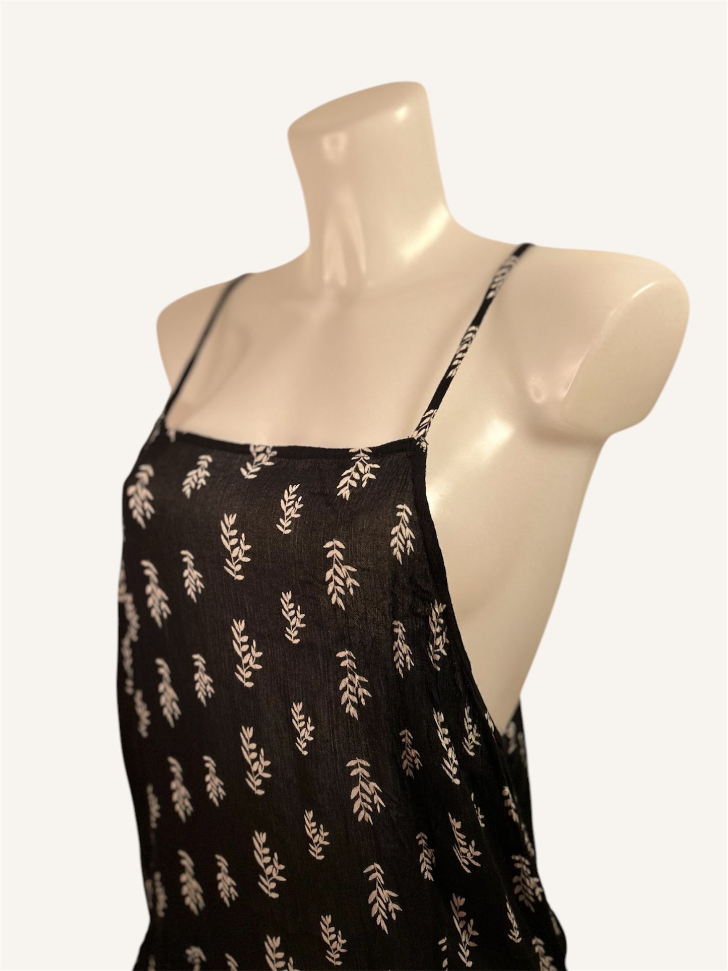 ROBE COURTE À BRETELLES - JENNYFER