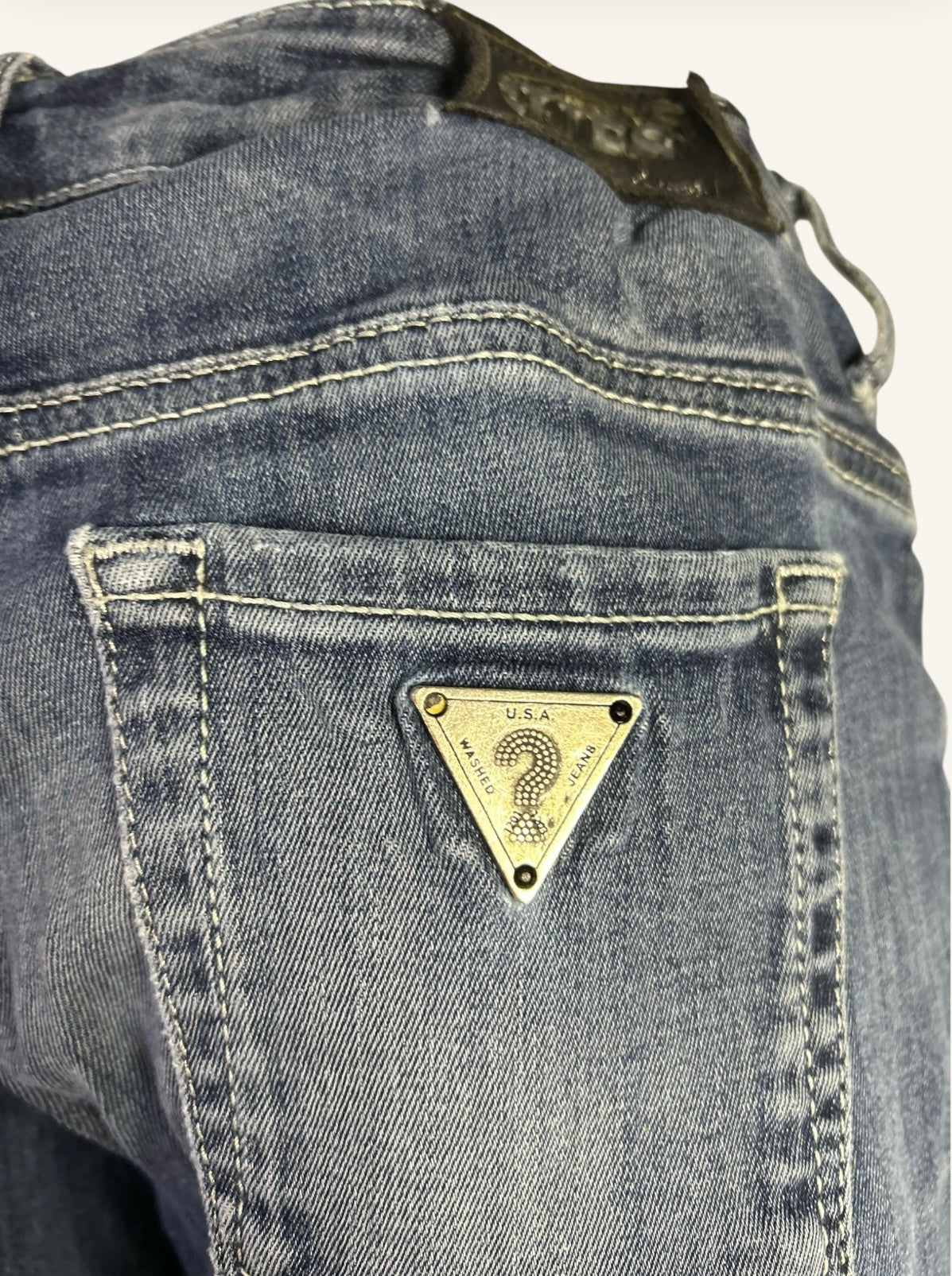 JEAN TAILLE BASSE - GUESS