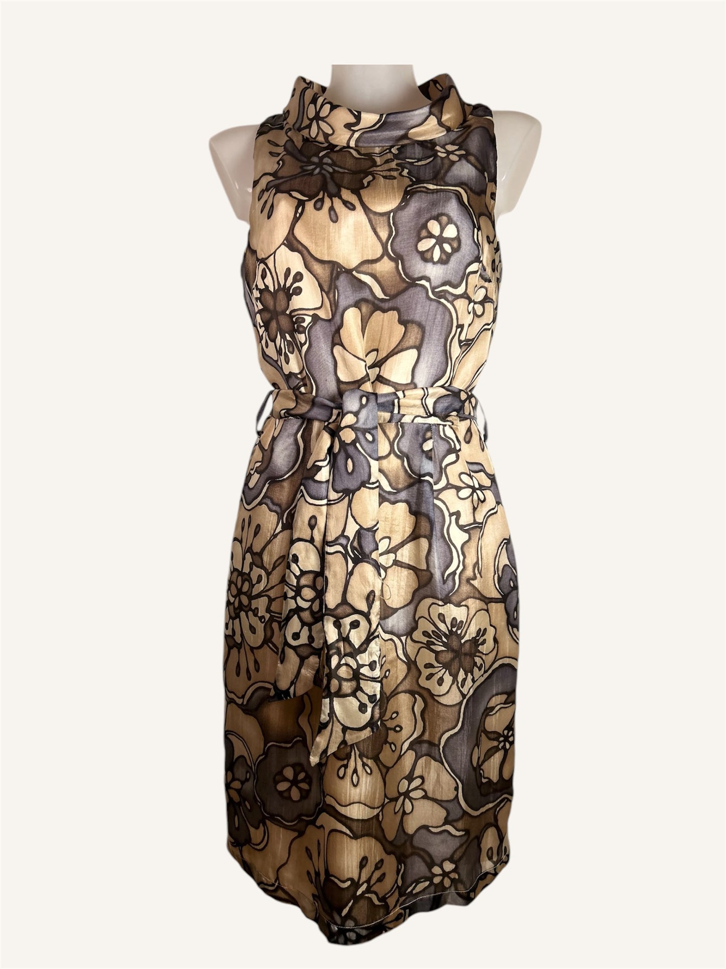 ROBE SANS MANCHE - SINEQUANONE