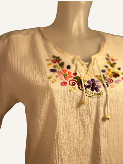 T-SHIRT MANCHE COURTE AVEC BRODERIE