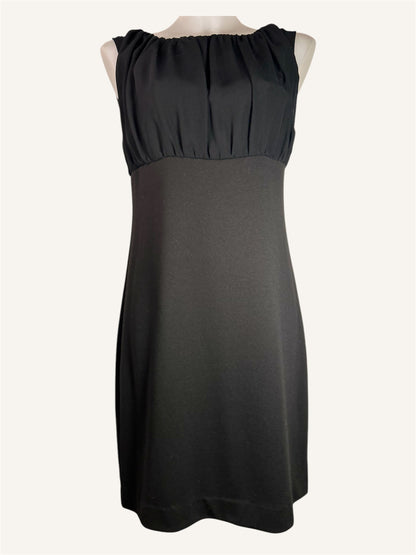 ROBE NOIRE - SINEQUANONE