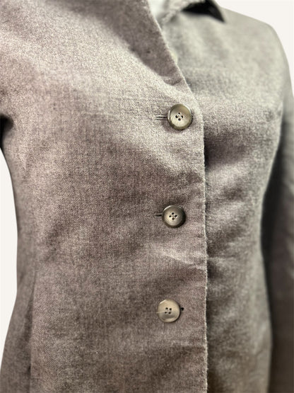 BLAZER COURT AVEC COL À REVERS - PETITE SOPHISTICATE